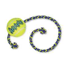 SQUEAKAIR BALL W/ROPE