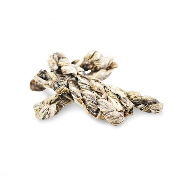 Nærbilde av Fish4Dogs Sea Jerky Fish Twists laget av fiskeskinn