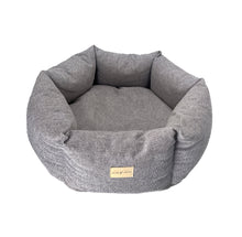 Hexa Rest hundeseng med kanter i slitesterkt stoff hvit bakgrunn